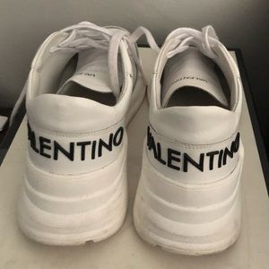 Men Valentino Sneakers White size 10.